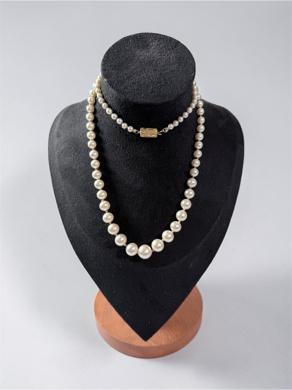 Vintage Napier Graduated Faux Pearl Necklace 24” Gold Tone Barrel Clasp